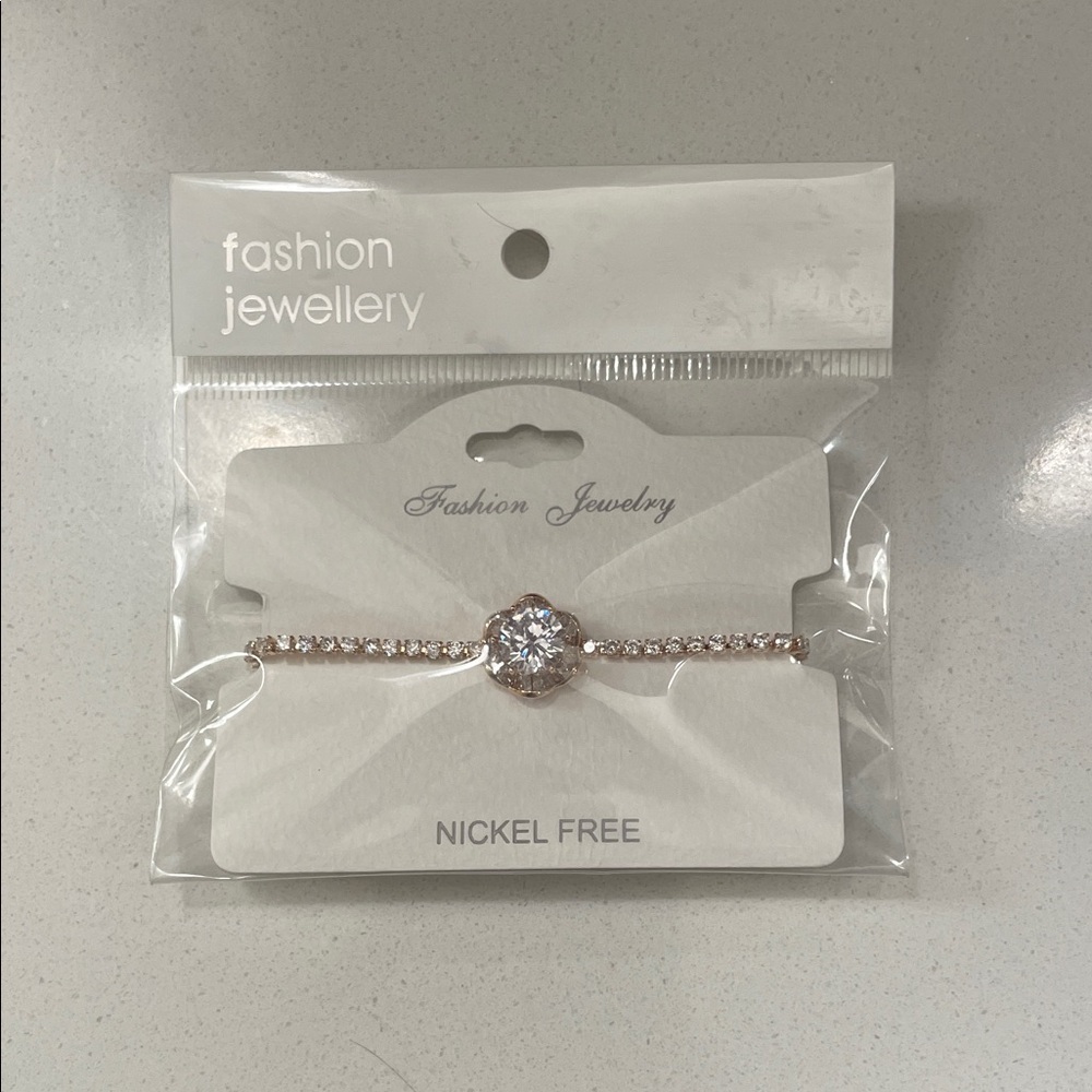 Fashion Jewelry Rose Gold Bracelet with Crystal Accent